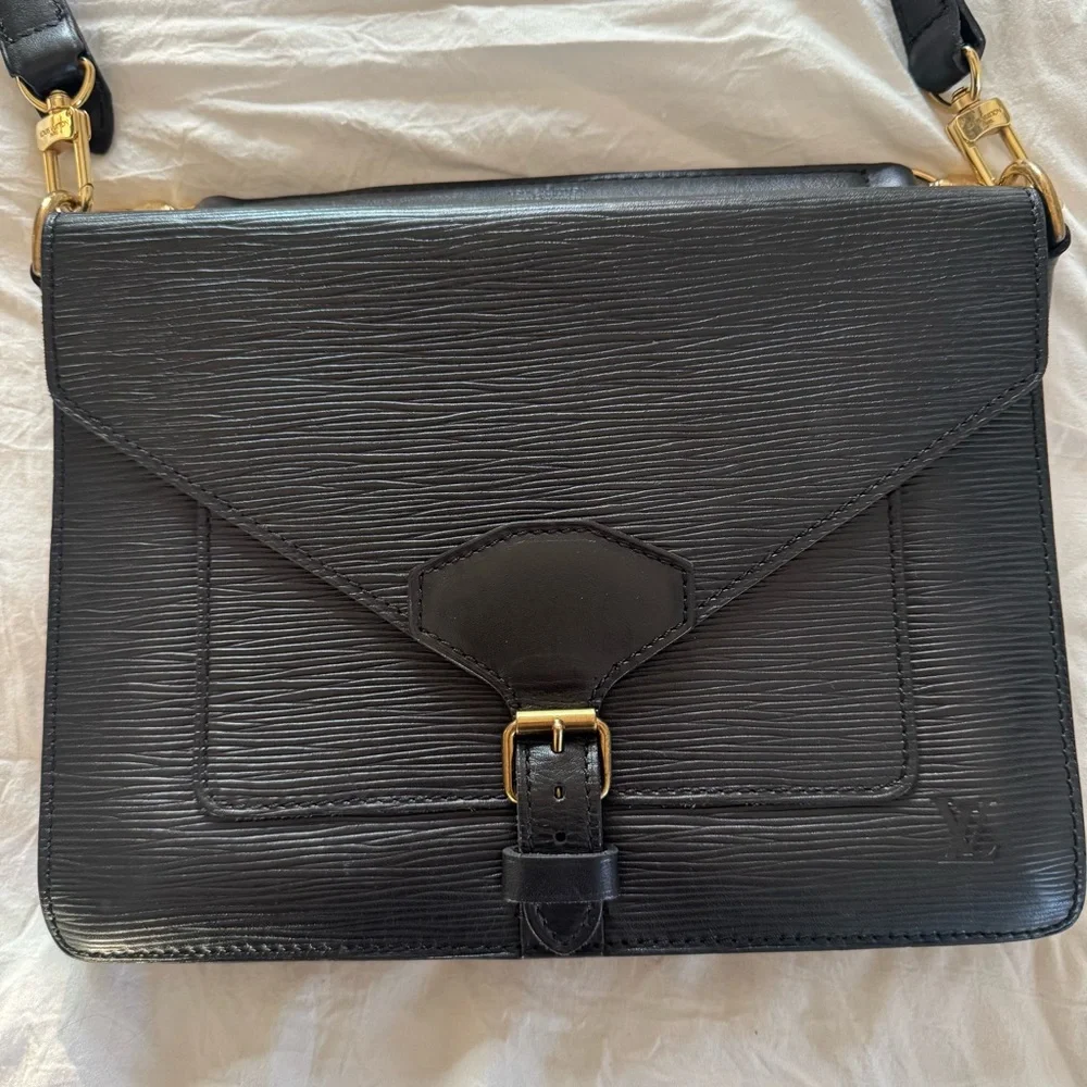 Louis Vuitton Black Epi - Picture 1 of 13
